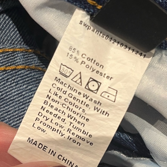 UNIQUE “PAINTED” JEANS - Picture 8 of 10